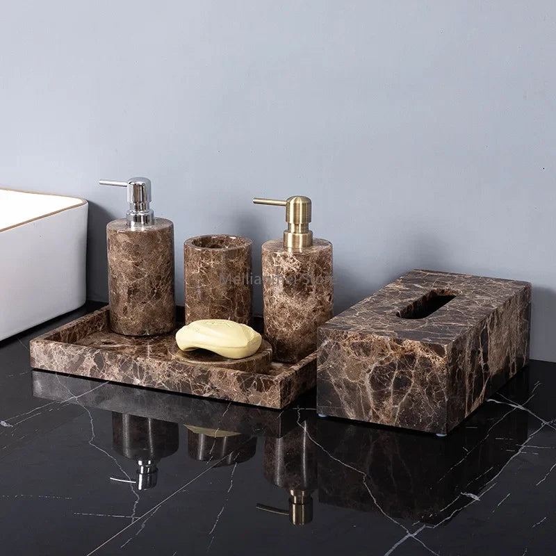 Badezimmer-Set aus dunklem Naturmarmor