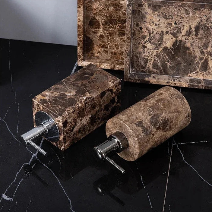 Badezimmer-Set aus dunklem Naturmarmor