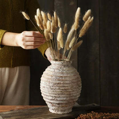 Tonvase in antikem Stil
