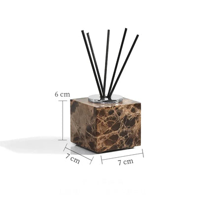 Badezimmer-Set aus dunklem Naturmarmor